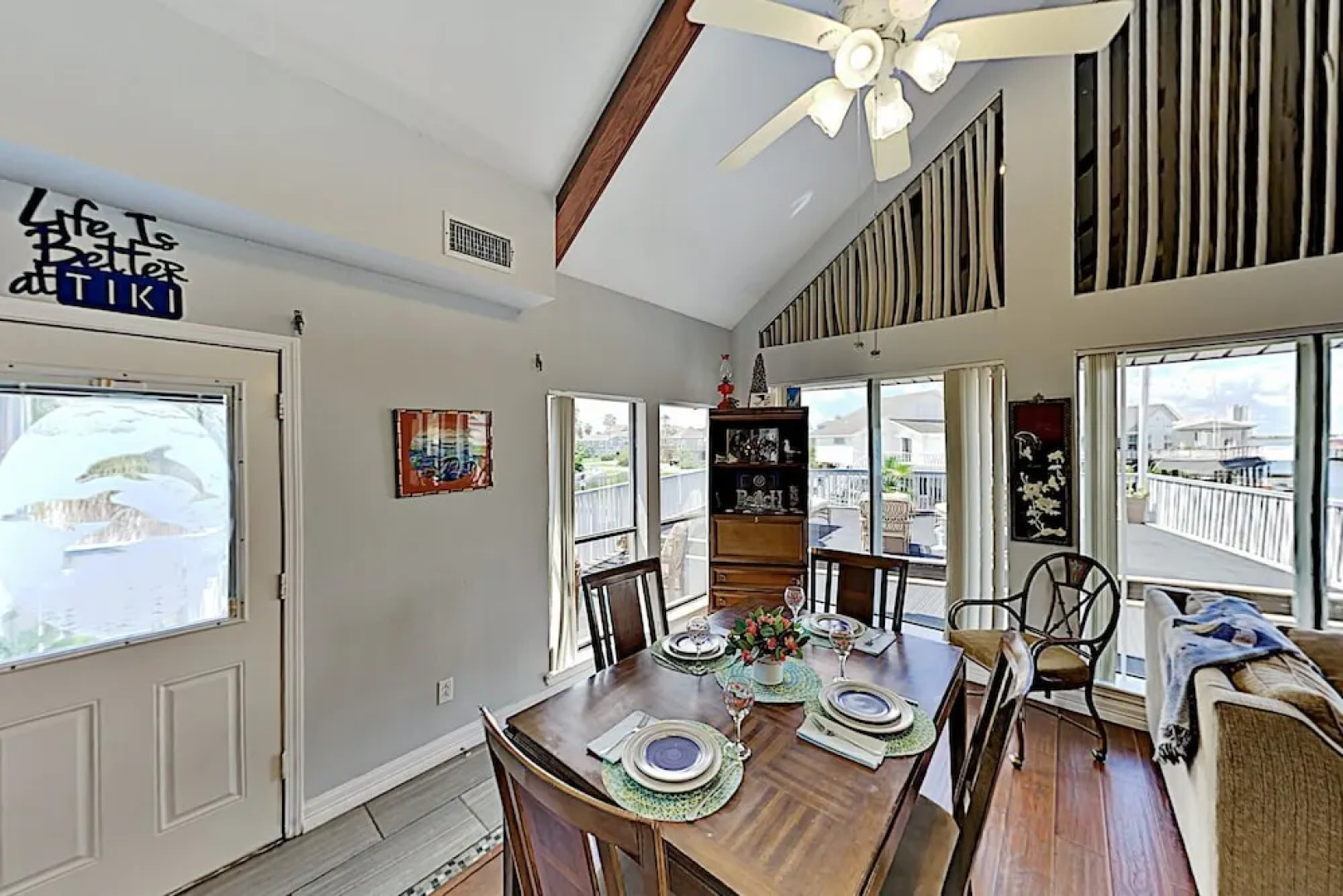 Bayfront Tiki Island W /boat Slip & Deck! 3 Bedroom Home