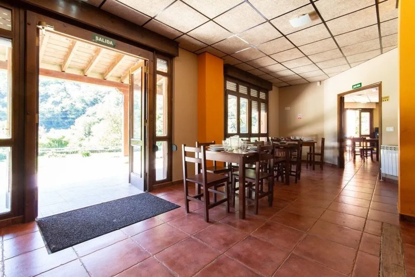 Albergue Los Avellanos - Hostel