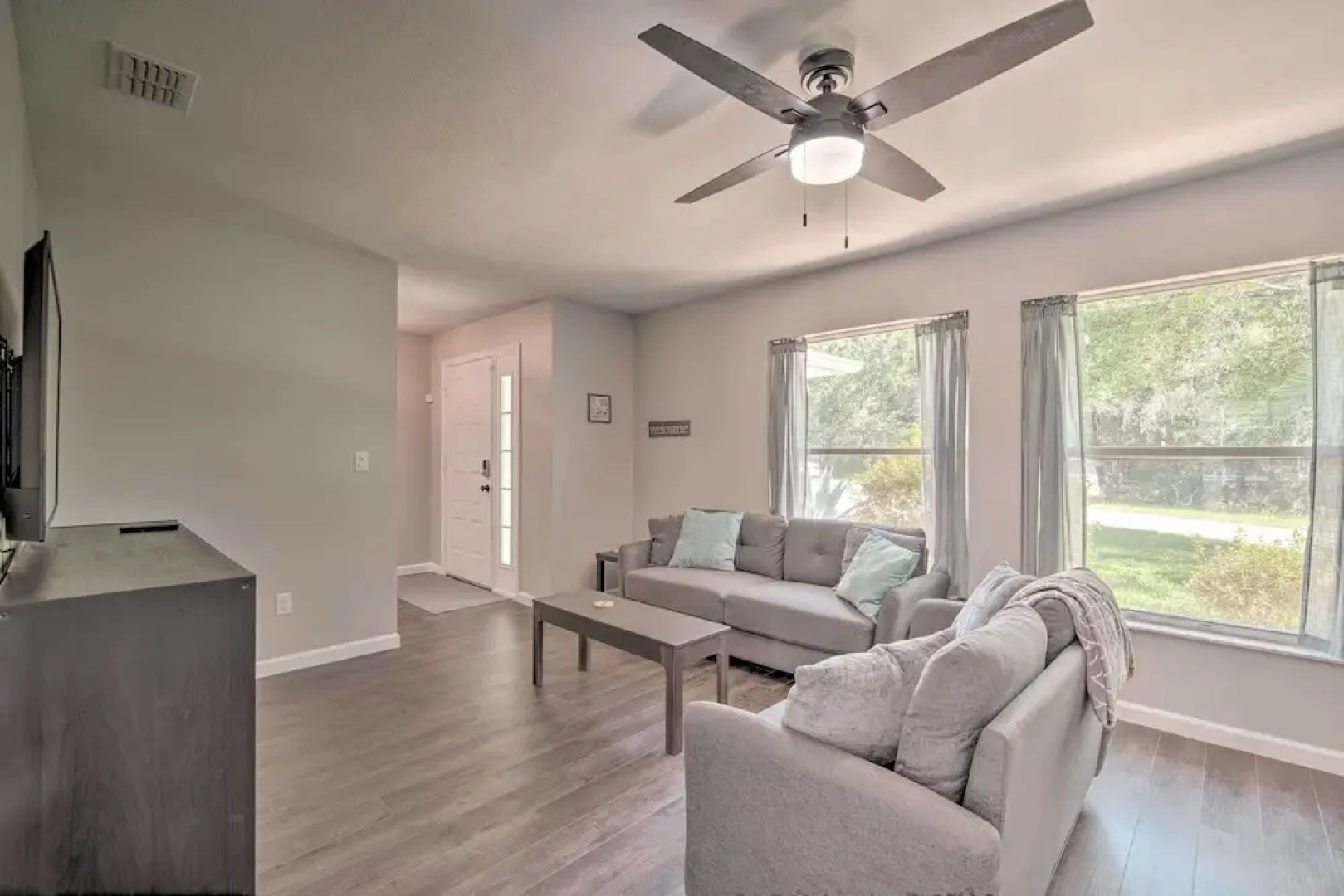 Welcoming Citrus Springs Home w/ Heated Pool