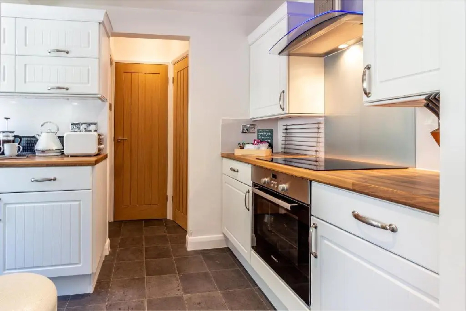 Farningham Road - 2 Bedrooms - Guest Homes