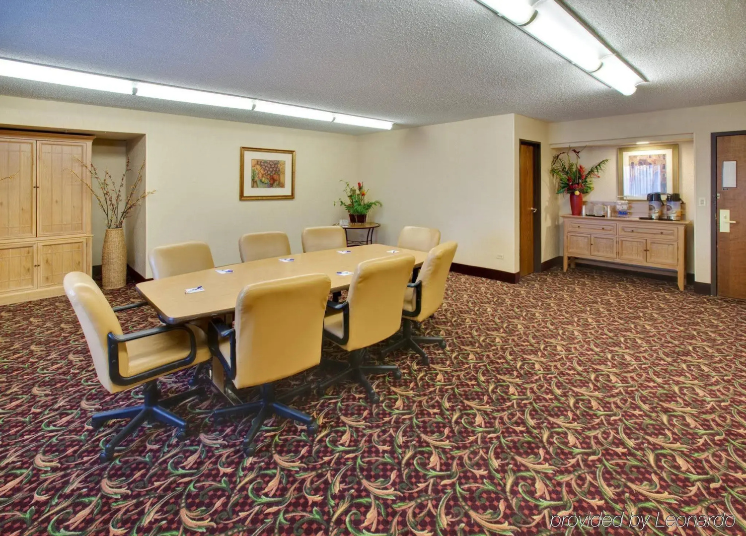 Holiday Inn Express Chicago-Downers Grove by IHG