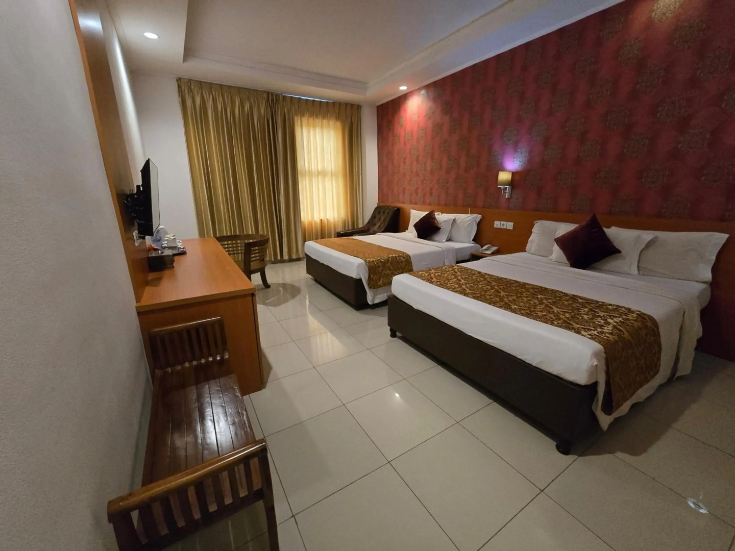 Marilyn Hotel Serpong