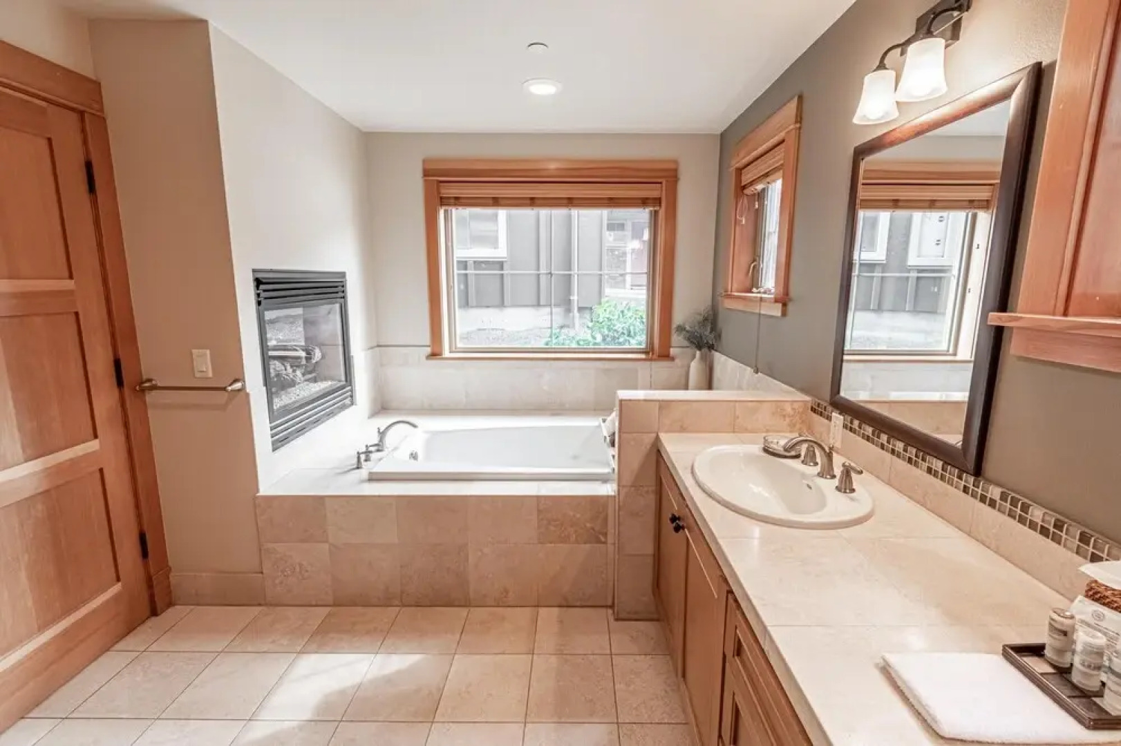 Lodges at Cannon Beach C1