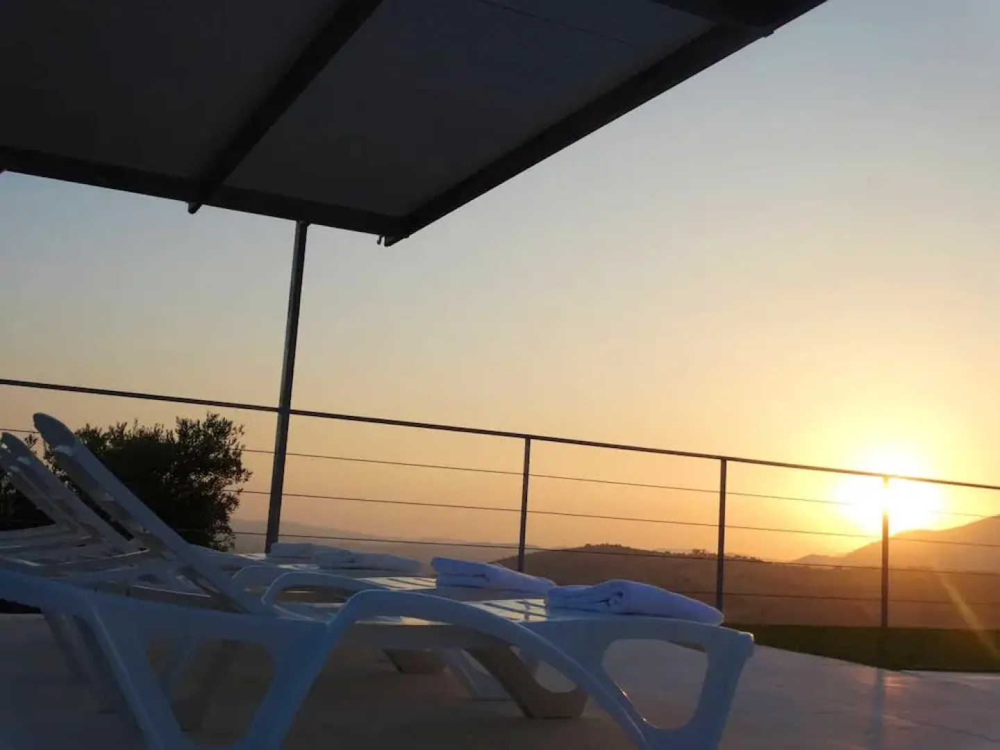 Villa With 3 Bedrooms in El Gastor, With Wonderful Lake View, Private Pool, Enclosed Garden