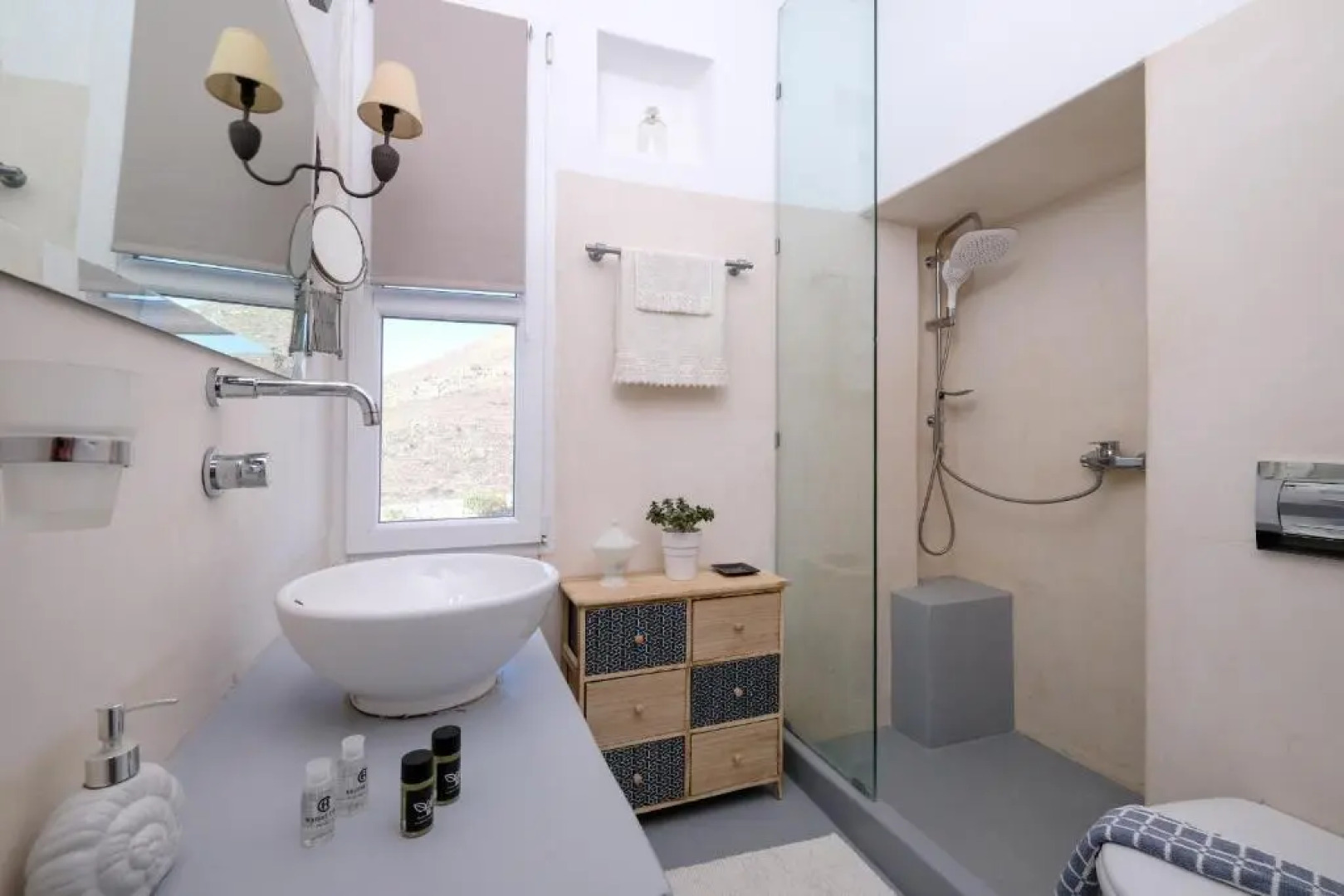 3 Paros All Season Villas