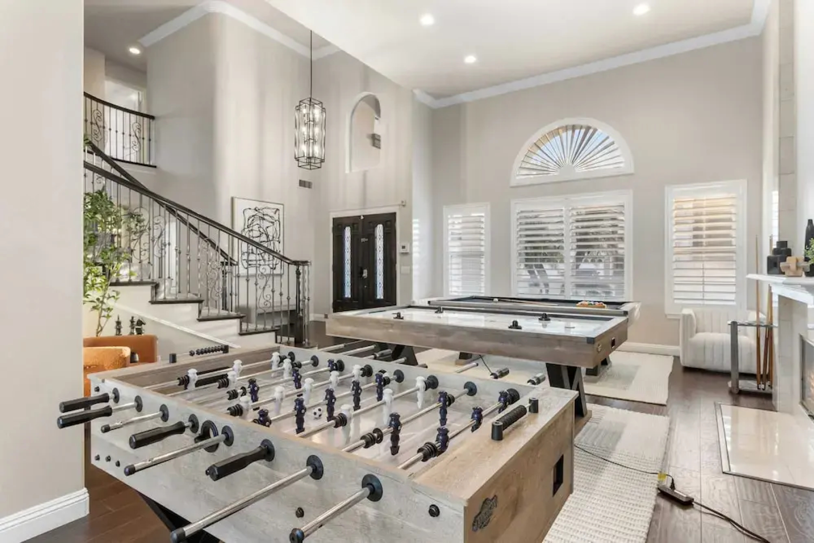 Luxury Pool Home w Theater Games & Mountain View