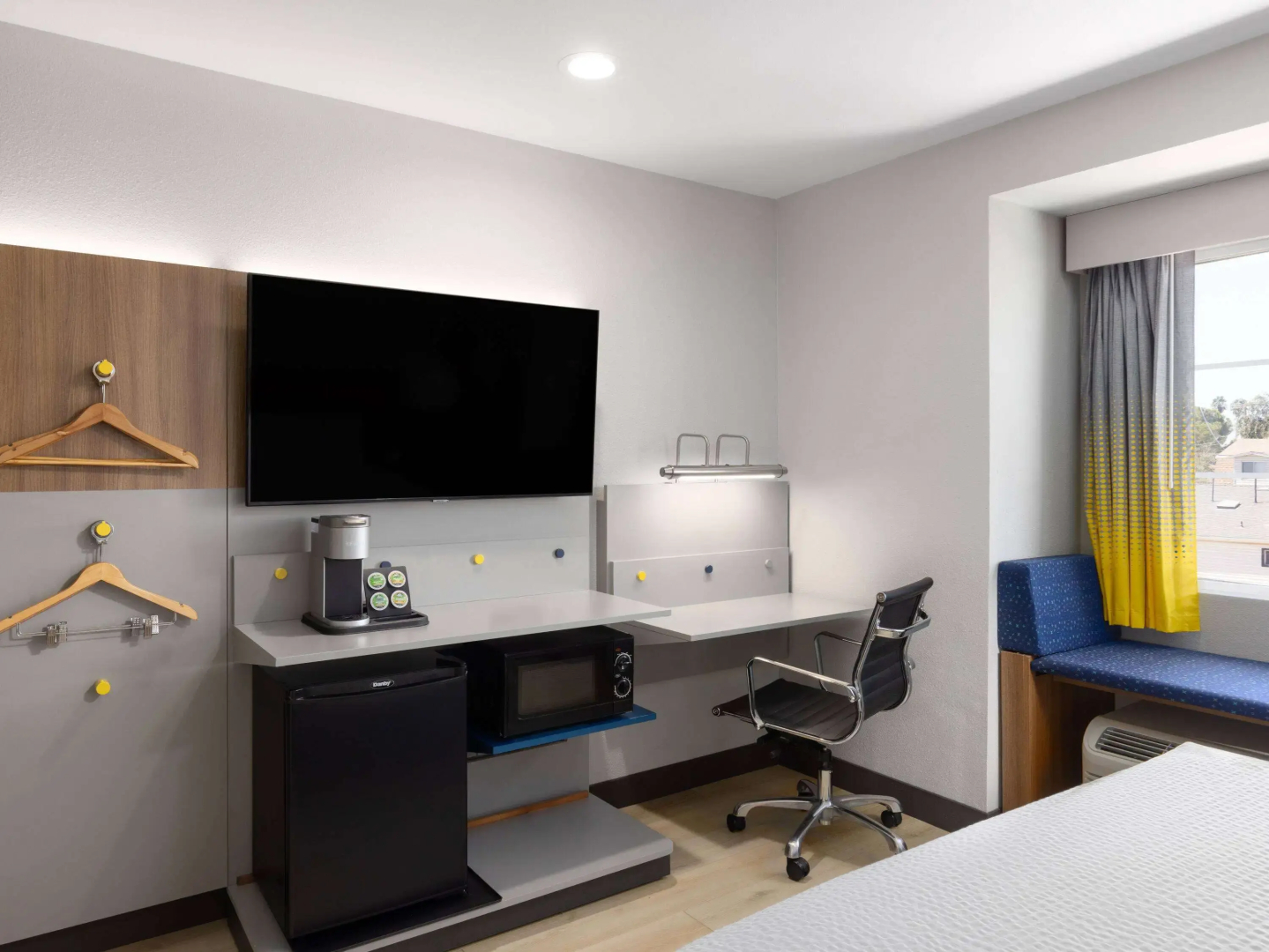 Microtel Inn & Suites by Wyndham Tracy