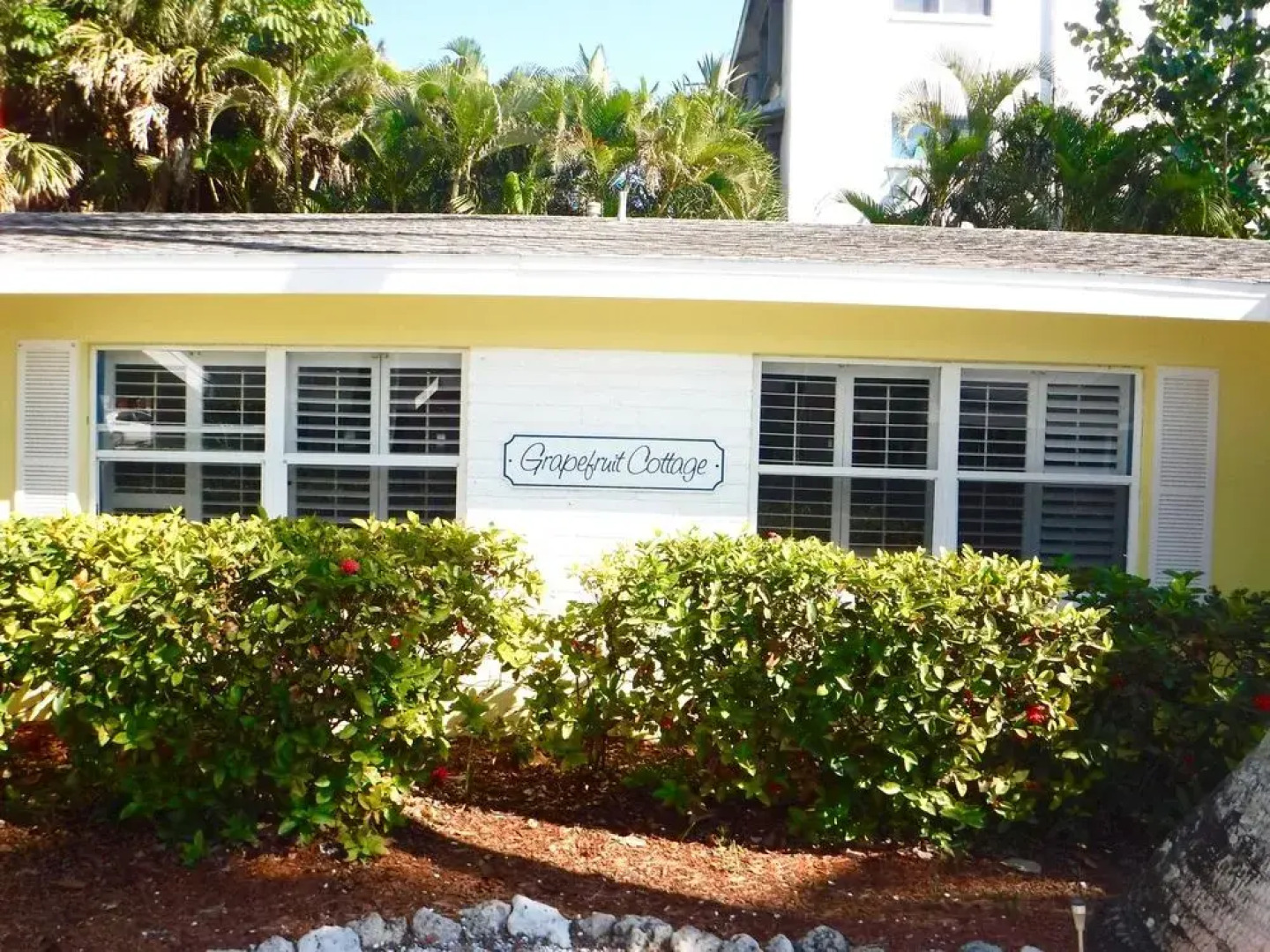 Waterside Inn on the Beach