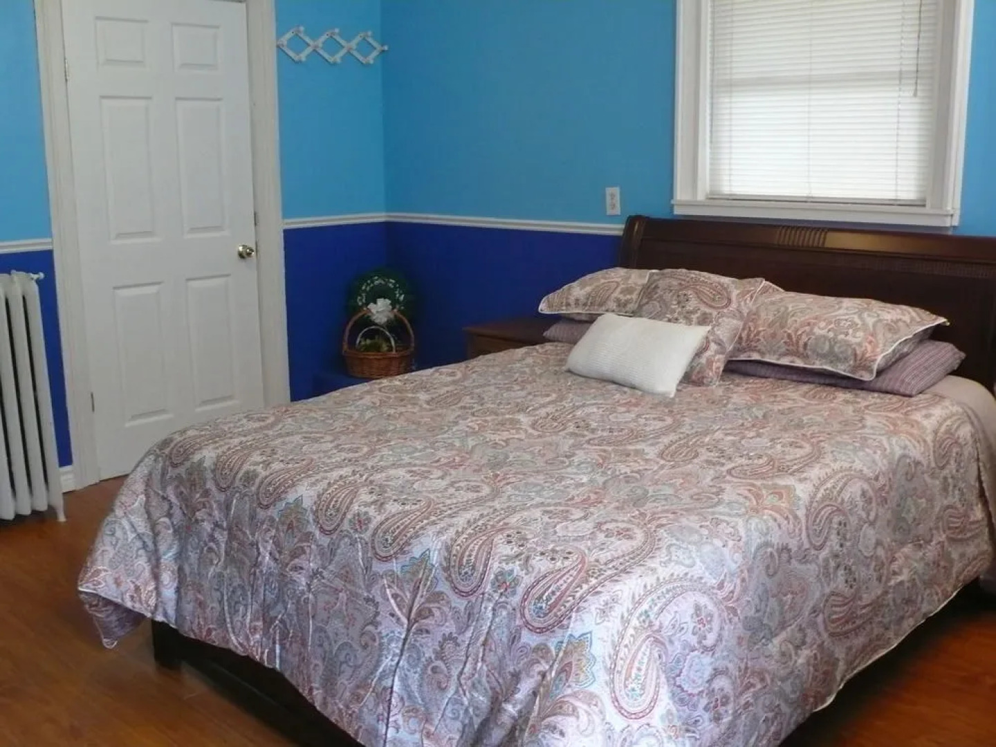 Niagara's Emerald Falls Bed & Breakfast