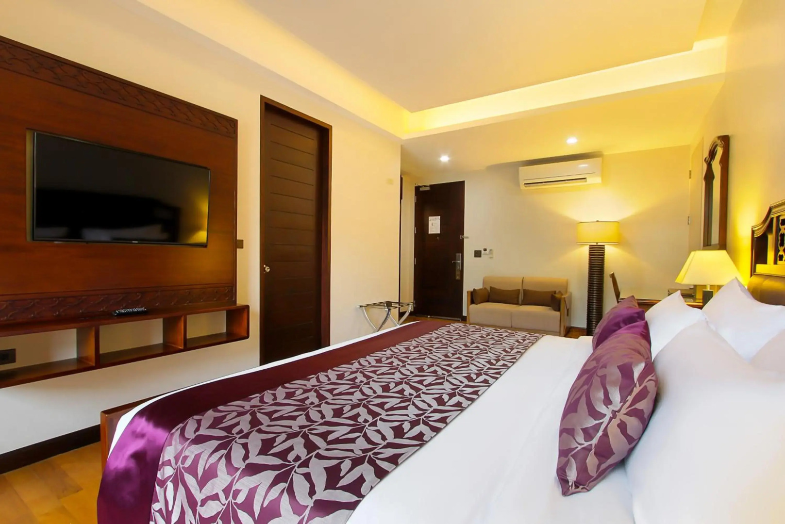 Rimnaam Klangchan Hotel