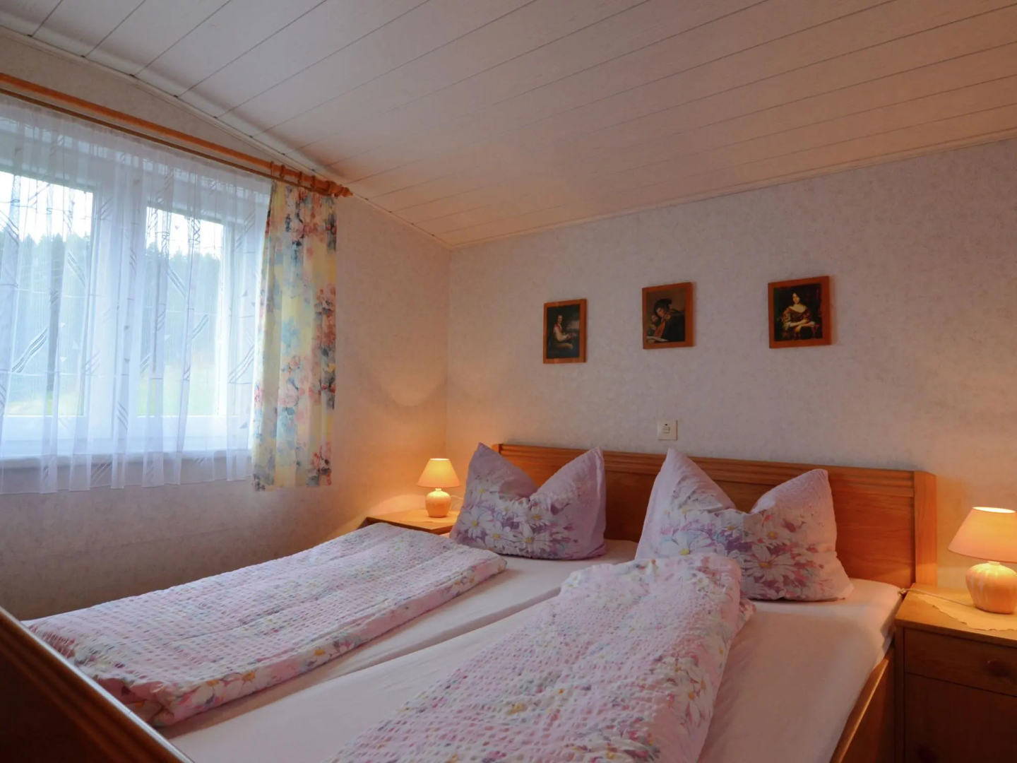 Heatable Pool Retreat