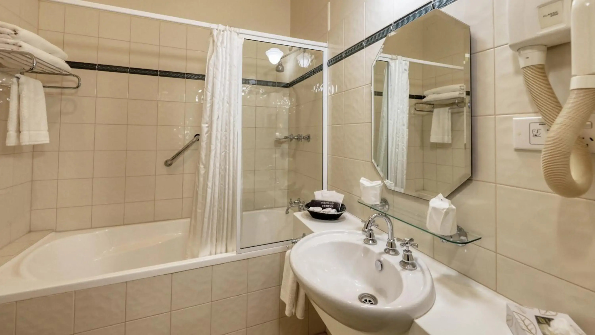 Royal Exchange Hotel