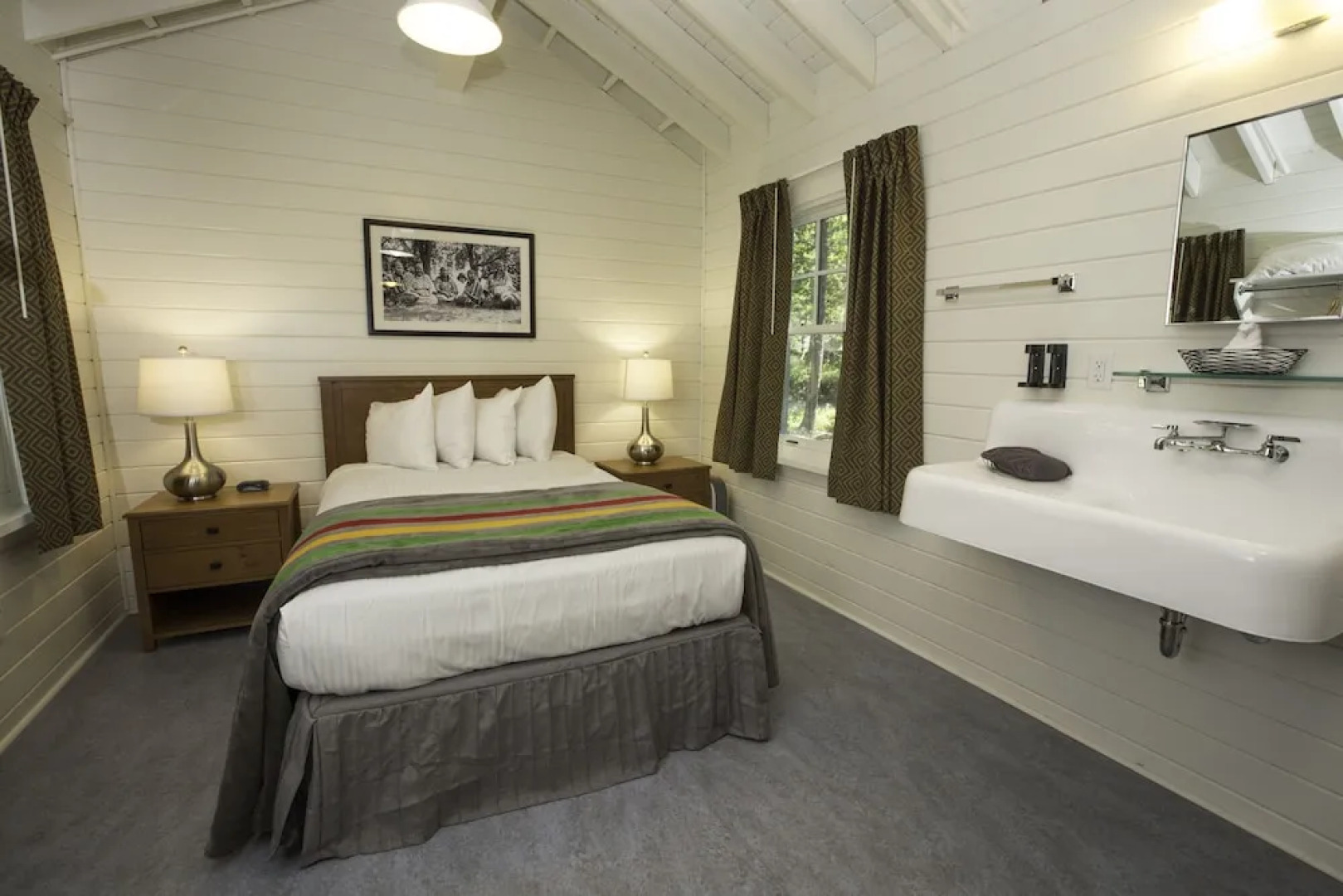 Swiftcurrent Motor Inn and Cabins - Inside the Park