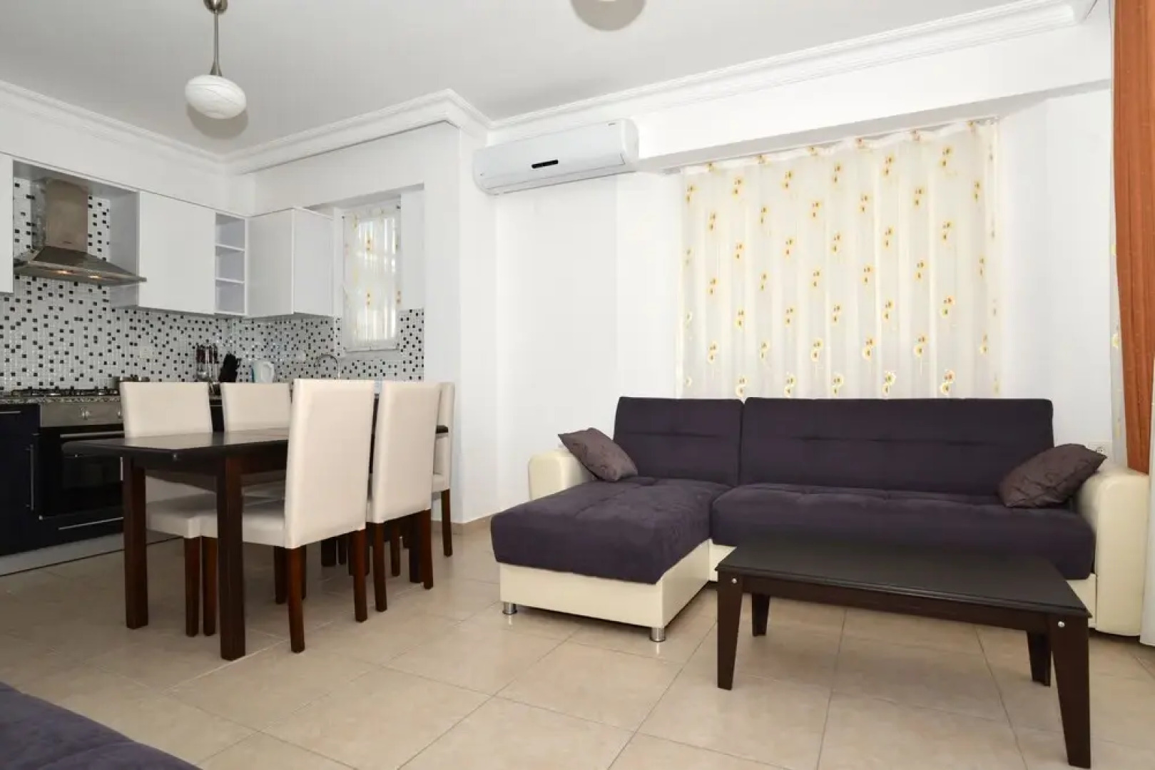 Lighthouse Legend Aparts