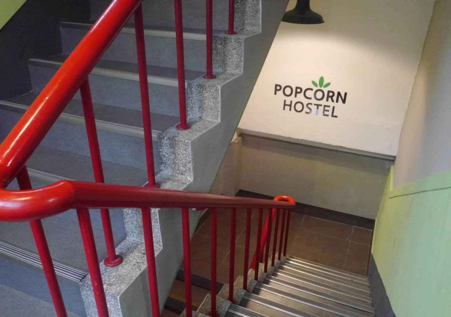 Popcorn Hostel Nampodong