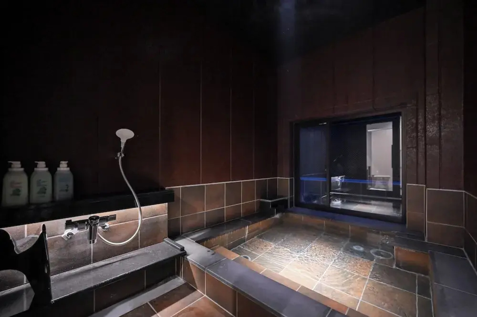 Ureshino Onsen Yadoya Uchiroji Hondori