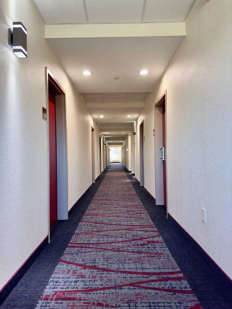 Red Roof Inn Hutchins