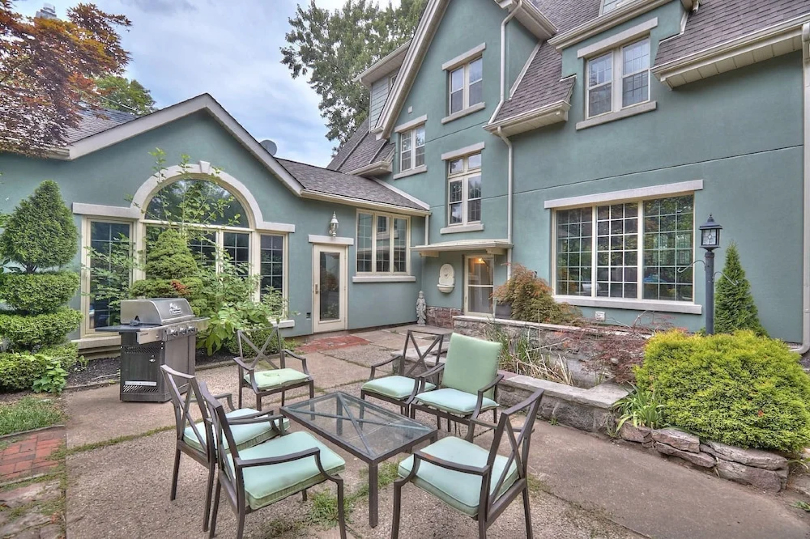 Ridley Executive stay