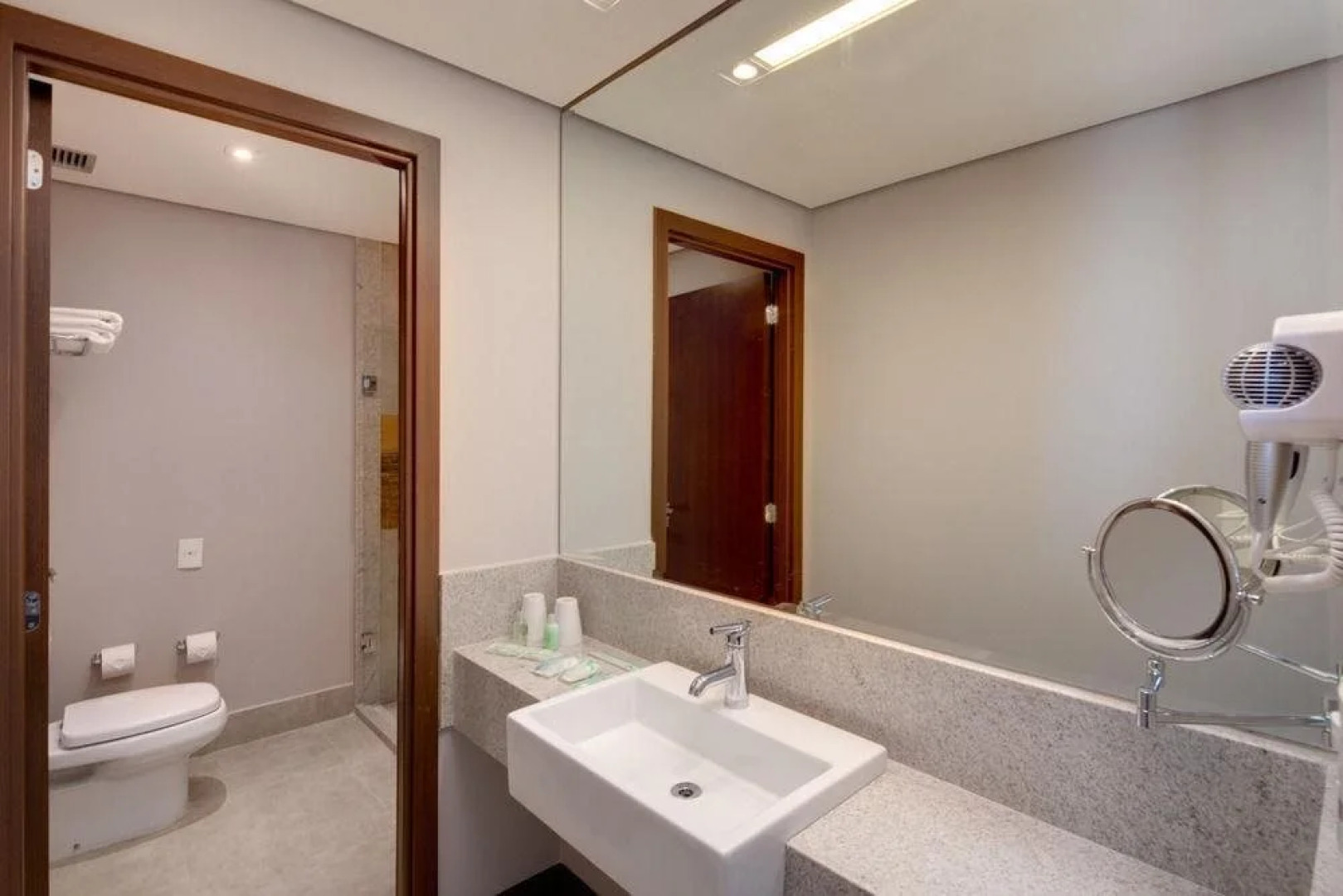 Prodigy Hotel Confins Airport
