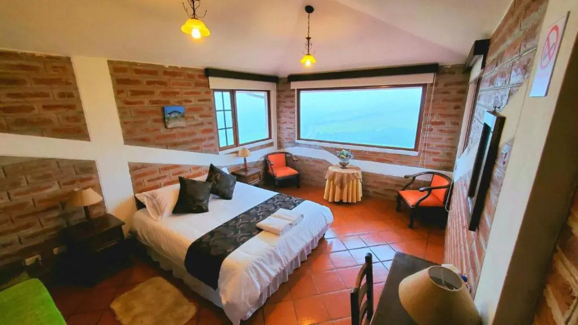 Balcon Al Cotopaxi Hosteria