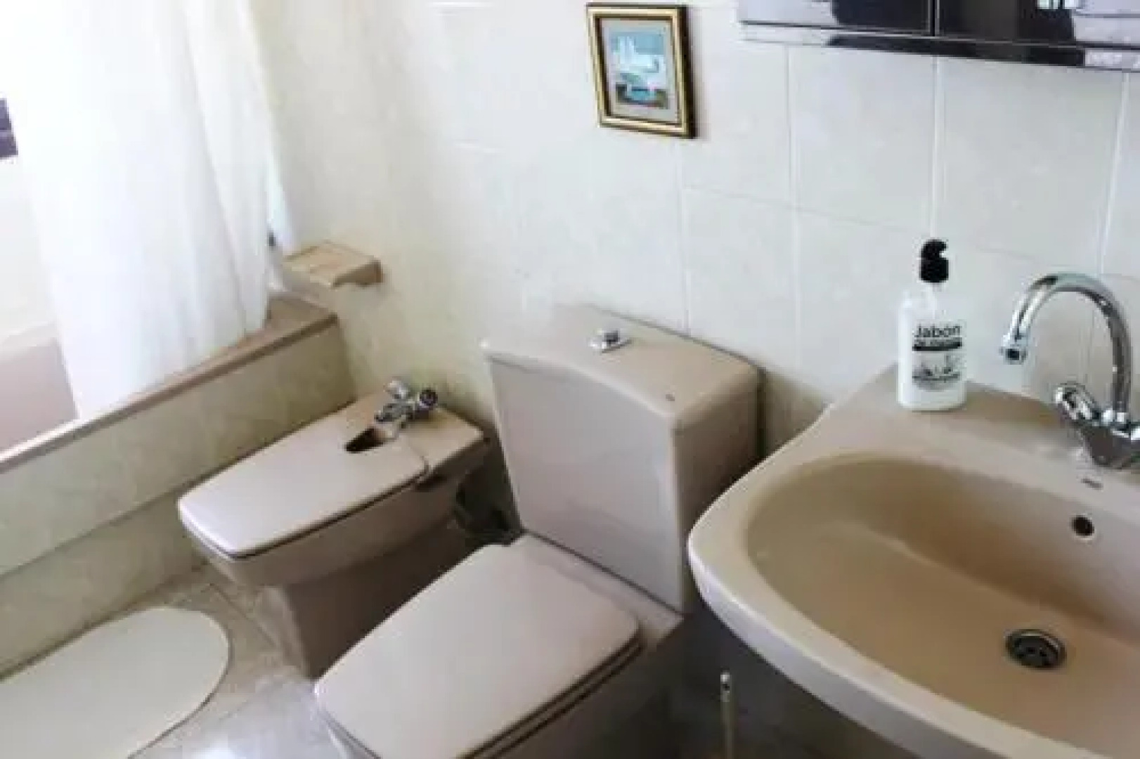 Prime Homes-Bright Attic 2bd Apartment