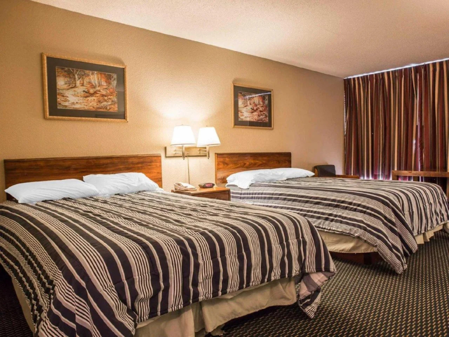 Ramada Inn & Suites Lumberton