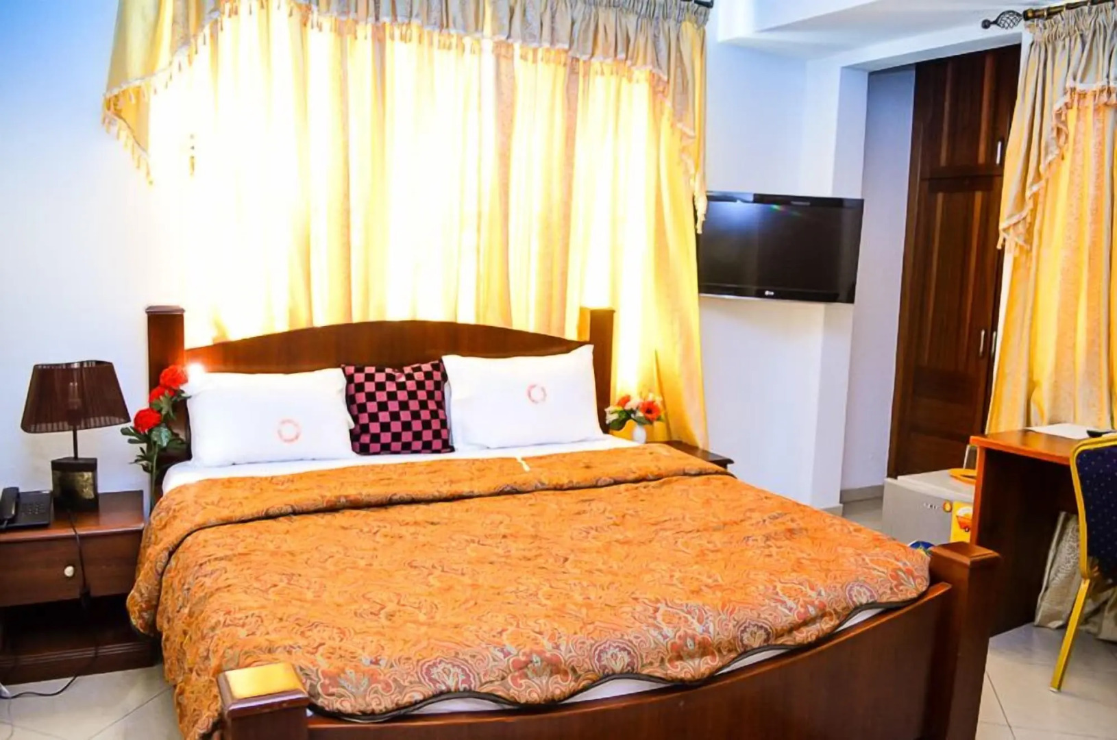 Bethel Heights Hotel