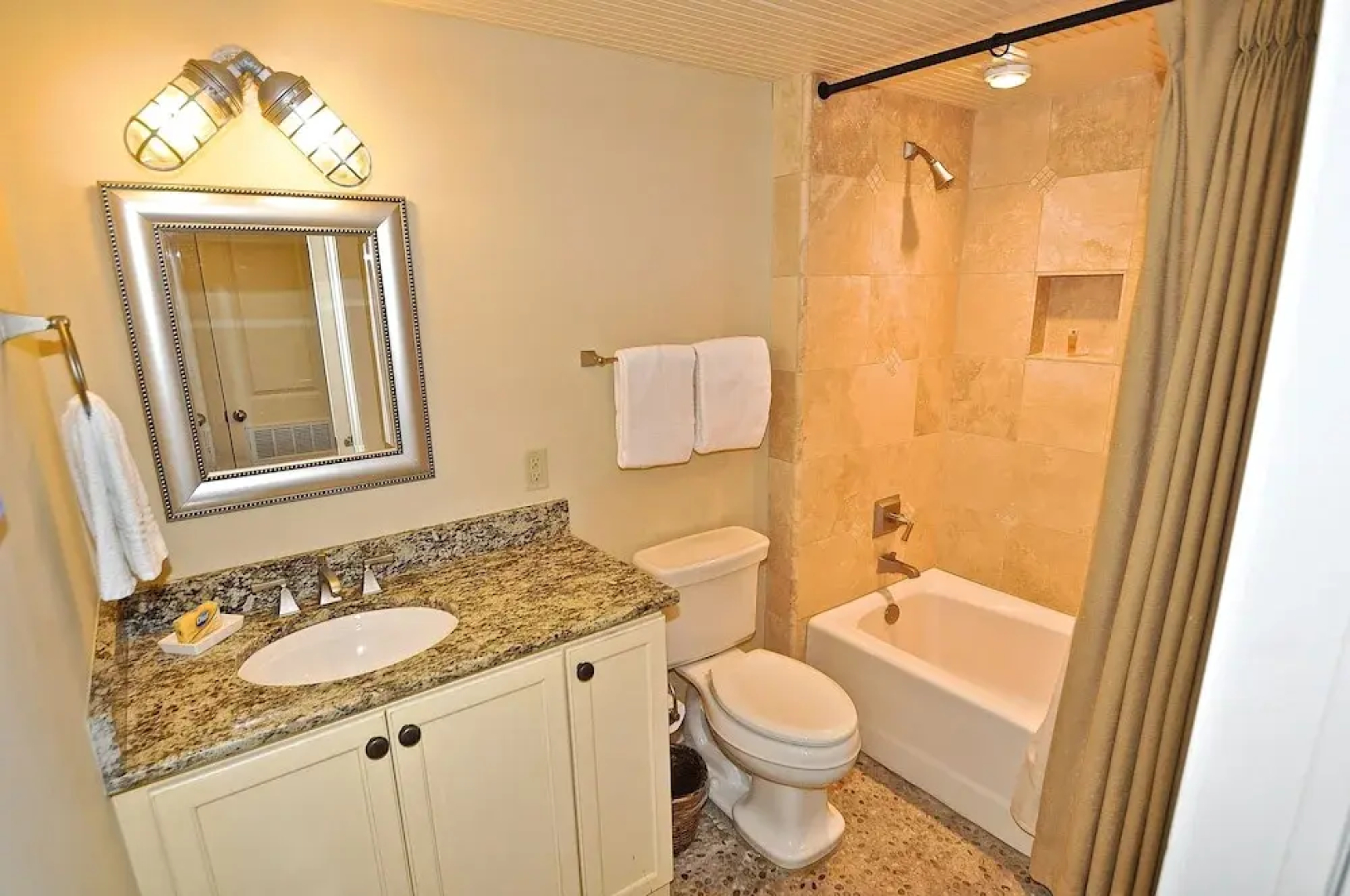 Six Palms 2B 2 Bedroom Condo By Coastal Dreamin