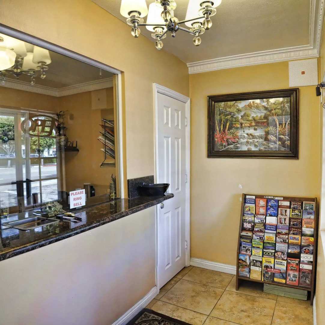 Motel 6 Tustin, CA – Orange County