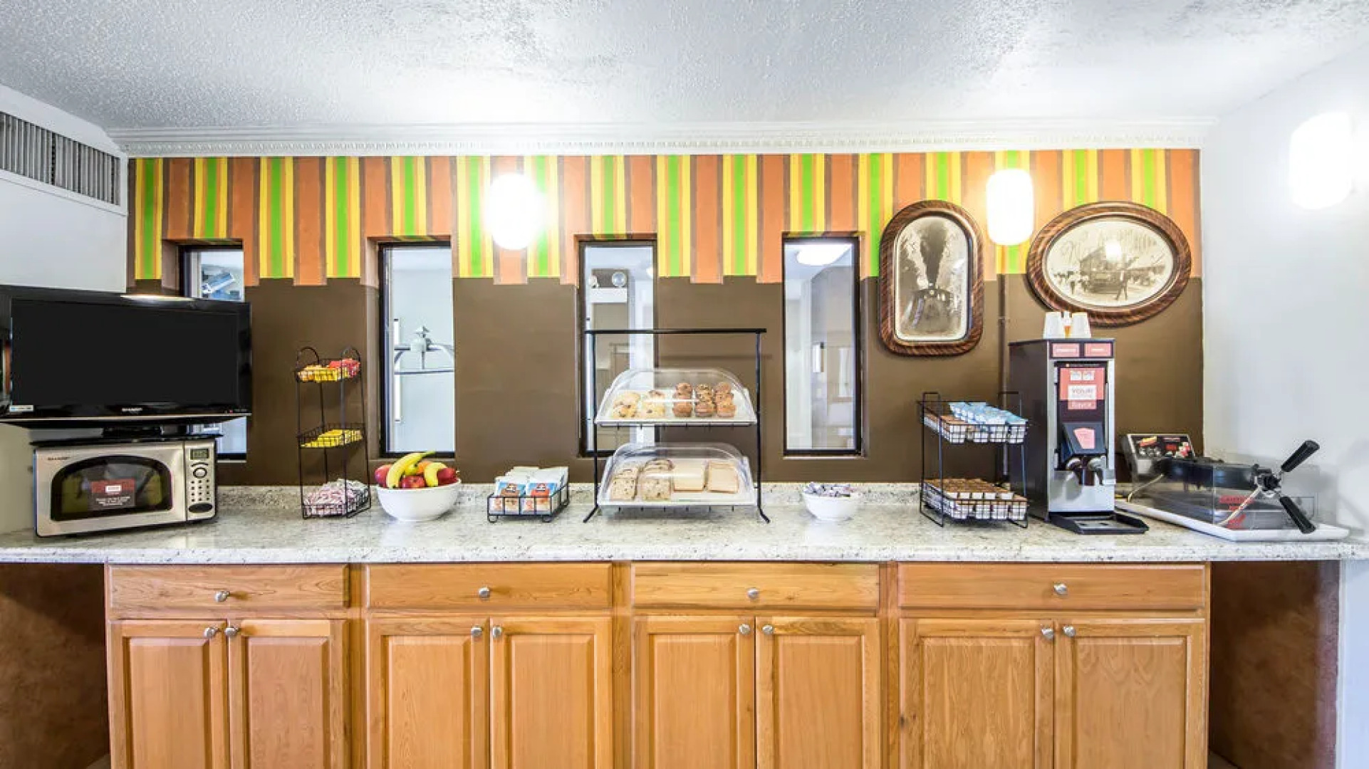 Comfort Inn Midwestern Square