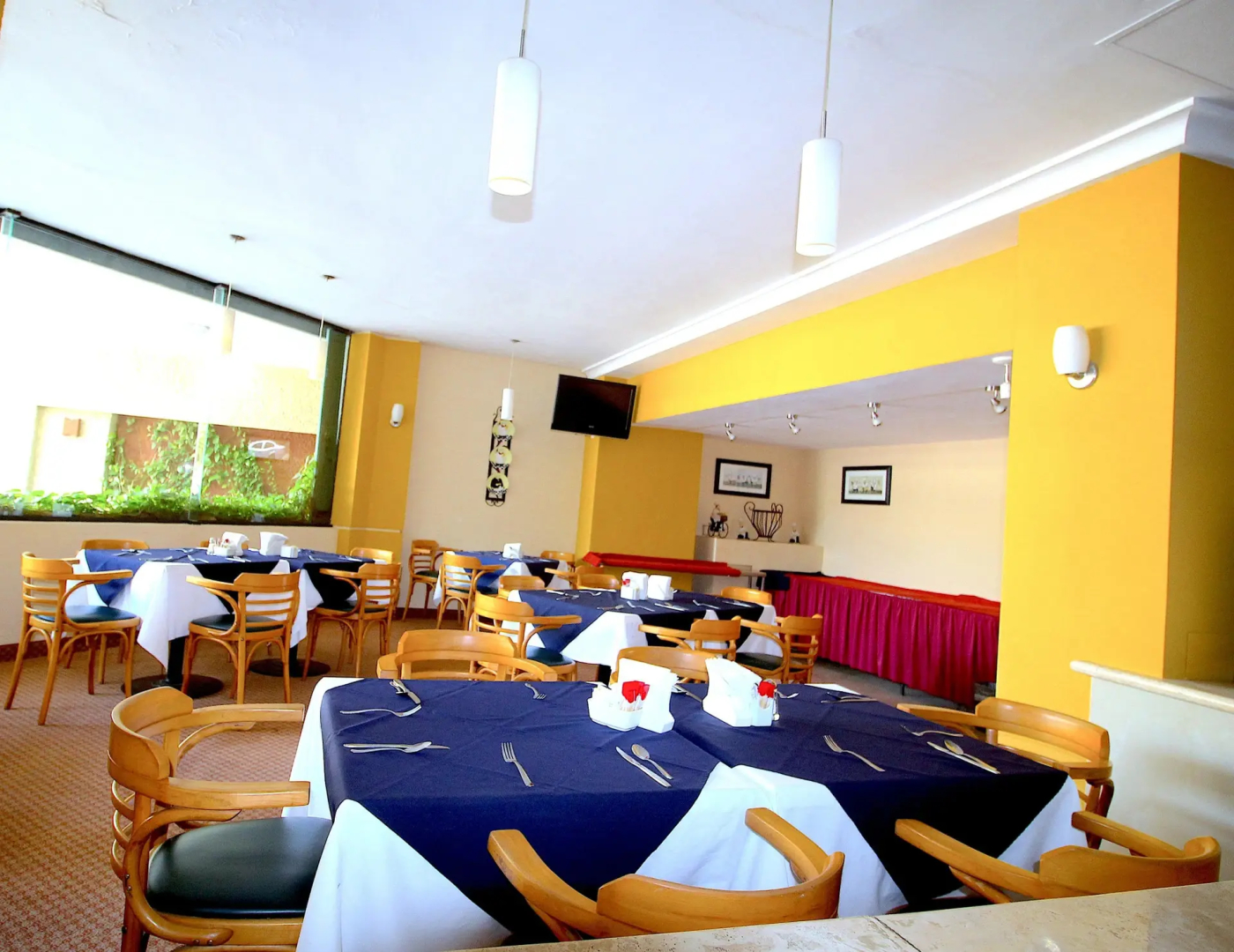 Hafersons Inn Hotel & Suites