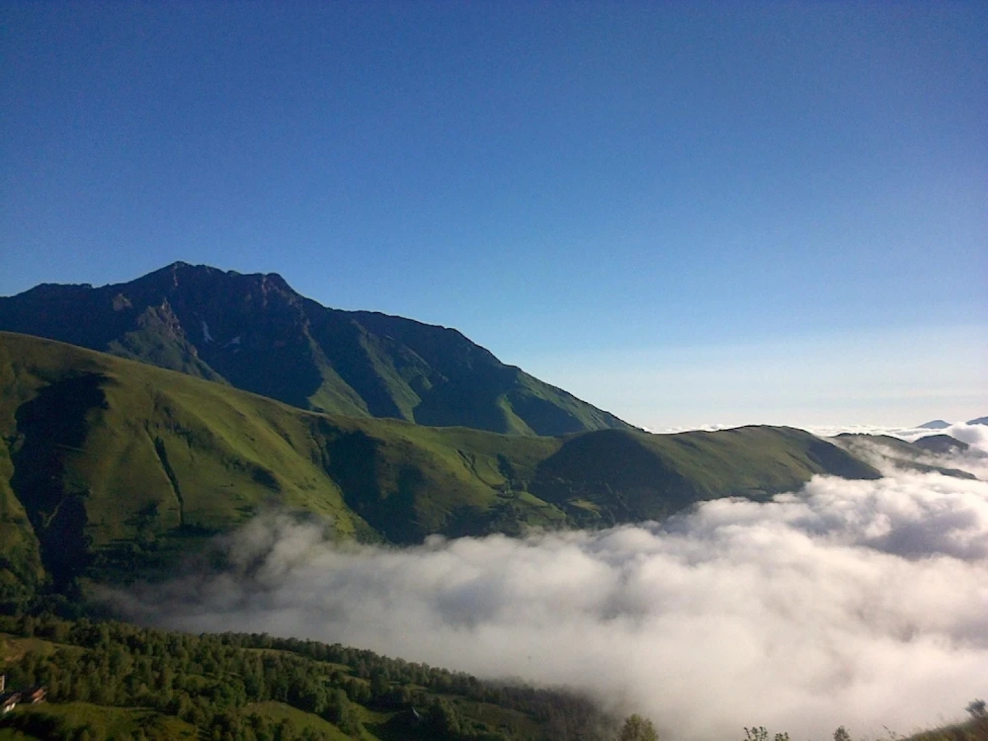 Studio in Saint-lary-soulan, With Balcony and Wifi - 100 m From the Sl