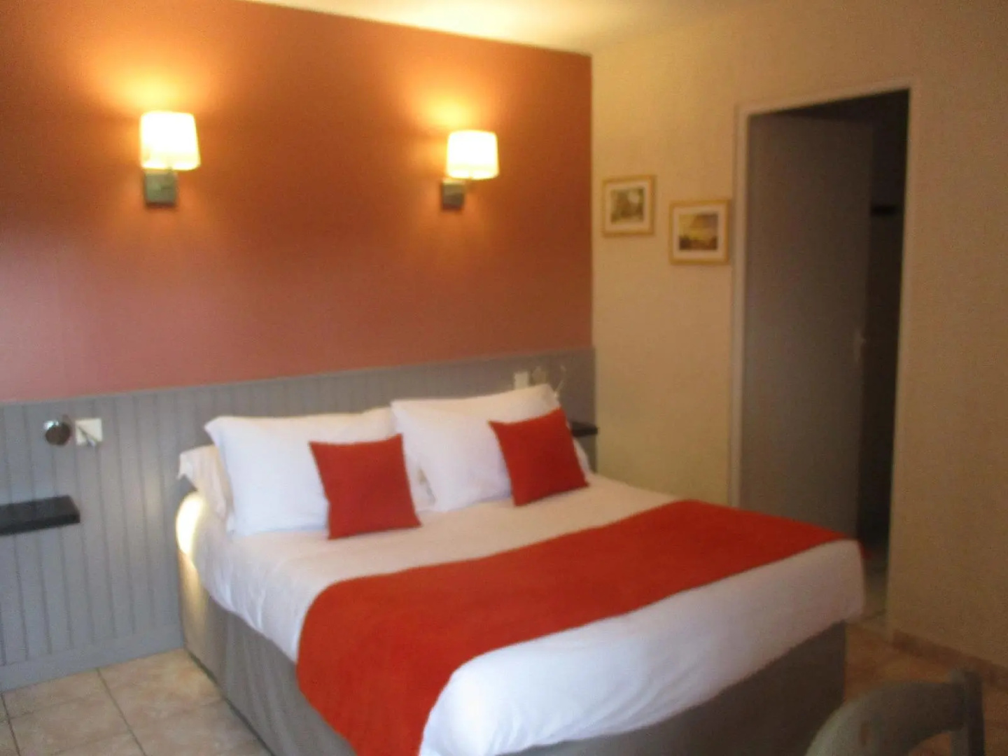 Logis Hotel Le Clos Charmant