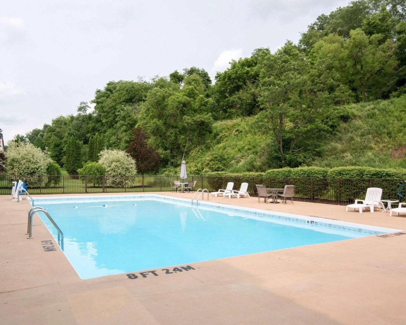 Clarion Inn Fairmont