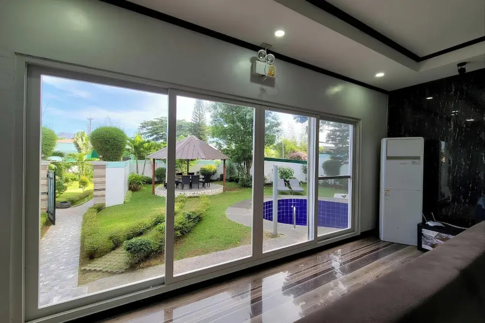 Jewelry Resort and Villas Tagaytay