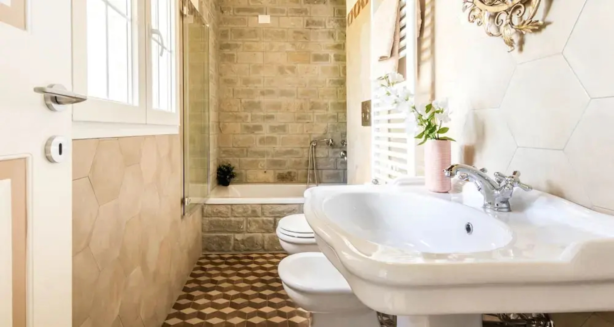 JOIVY MAS Avilo Villa Bobbio