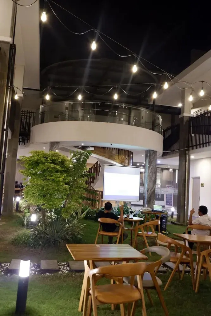 Grand Samota Hotel