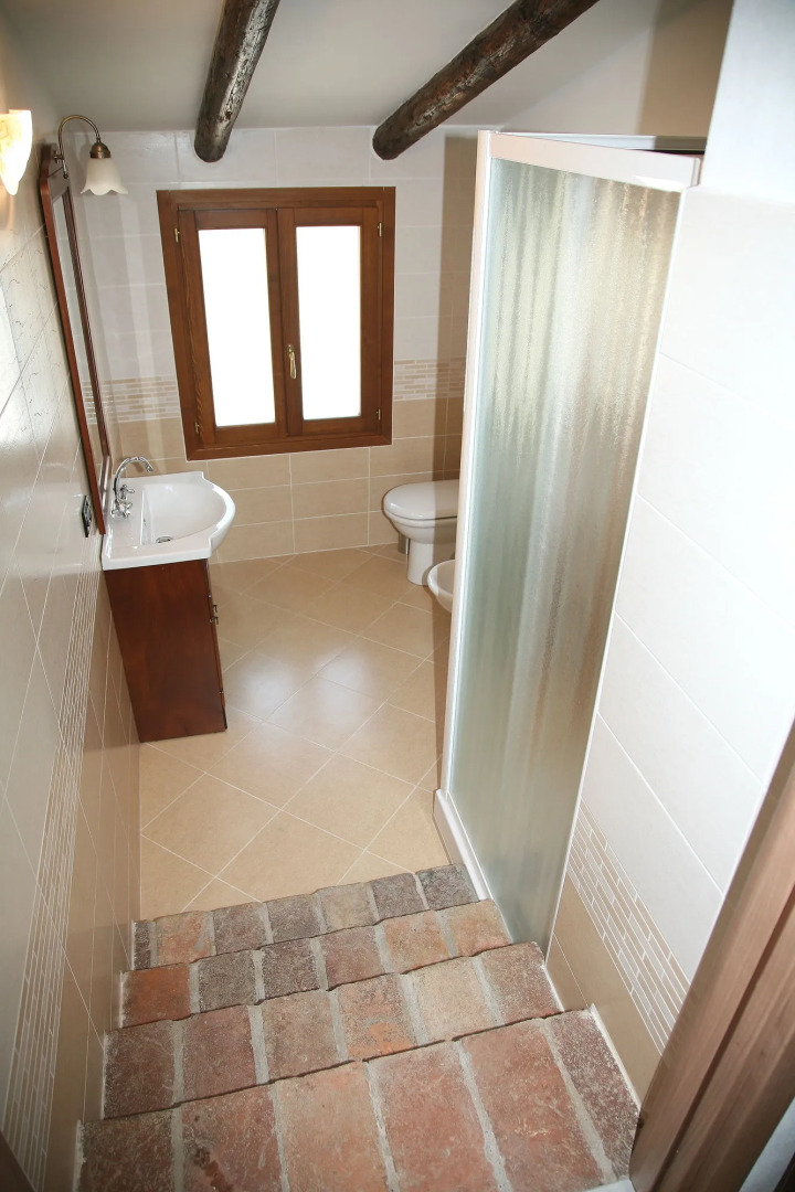 Borghetto Airport - Hospital