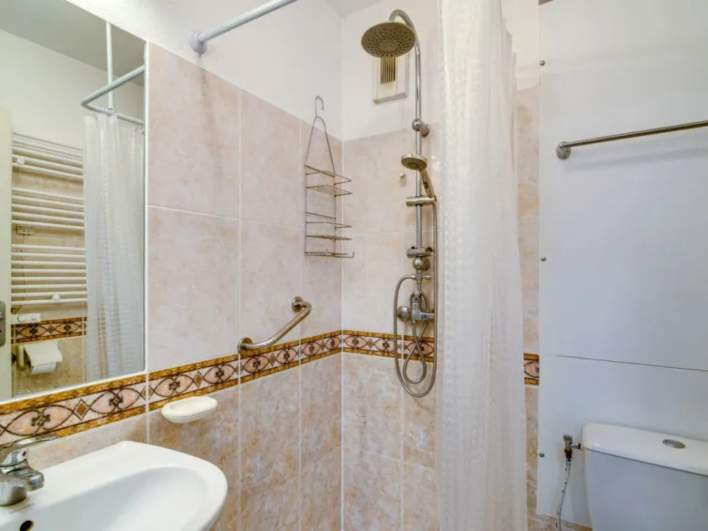 Les Quais de L'Amirauté