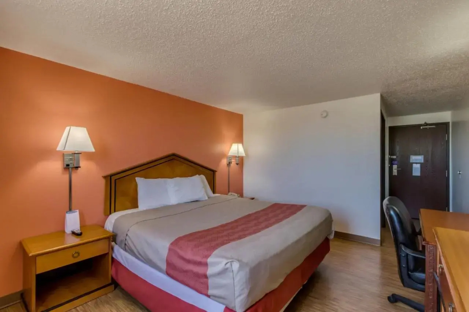 Super 8 Albert Lea Mn