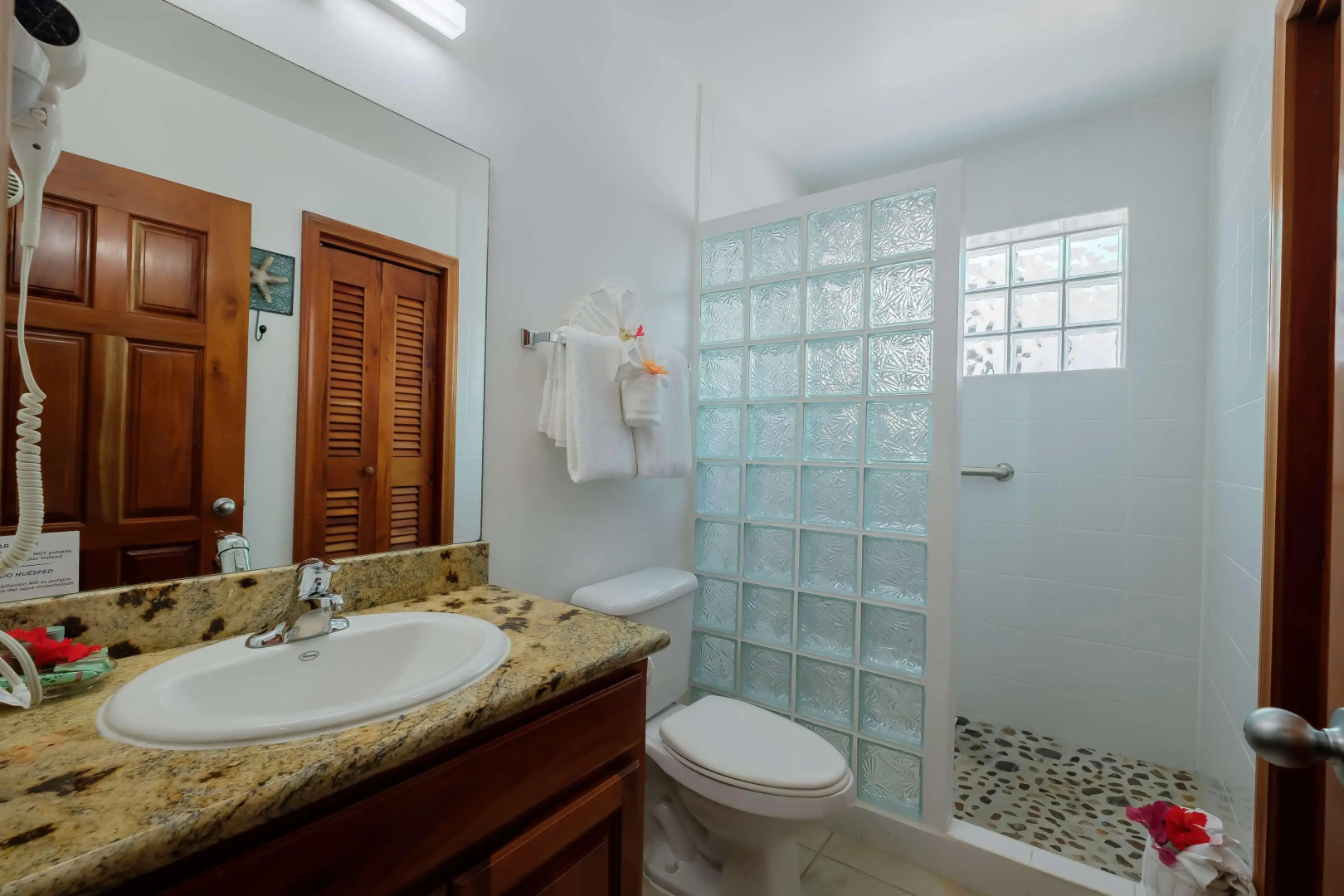 Best Western Grand Baymen Gardens