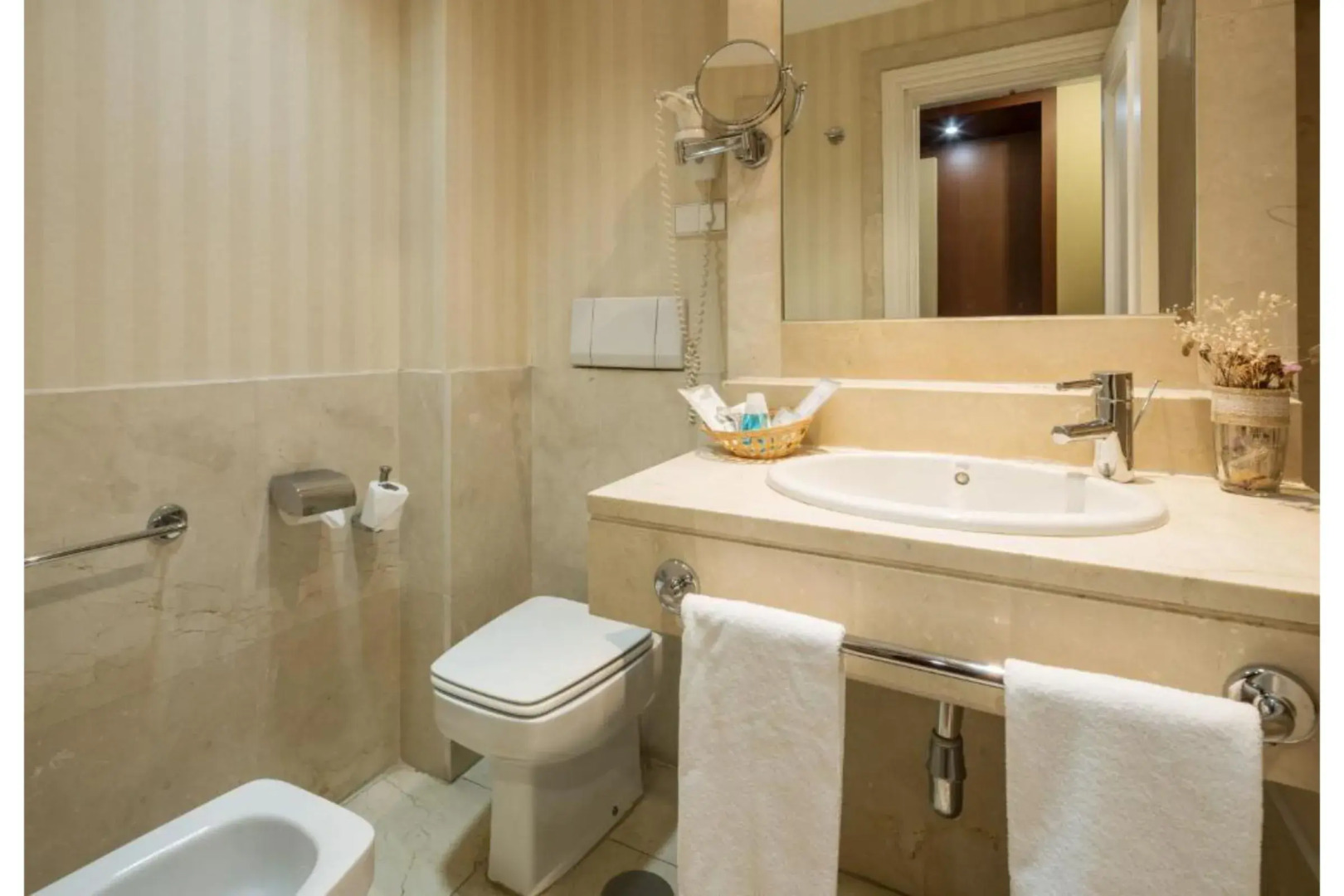 Hotel ILUNION Alcora Sevilla