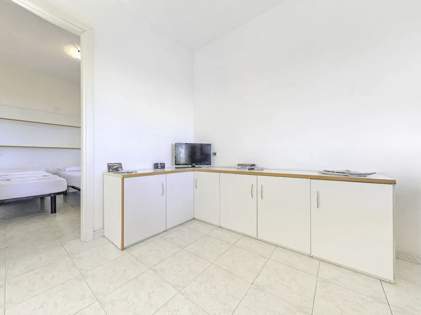 Quaint Bungalow With Covered Terrace Near the Sea