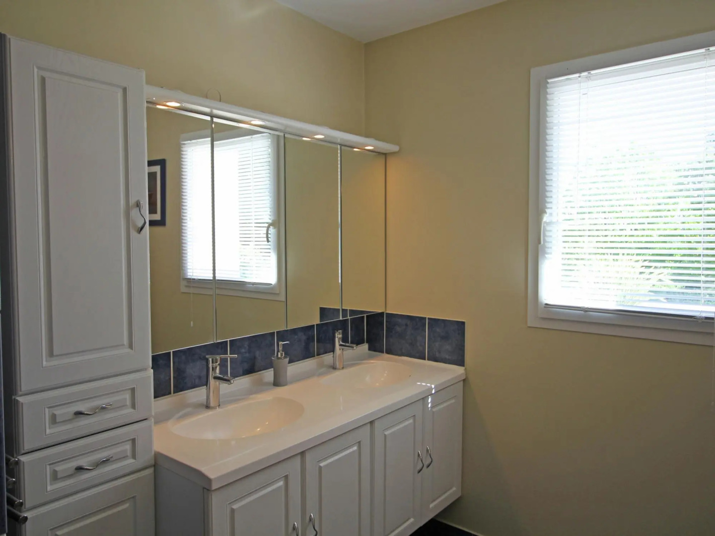 Lush villa in Bagnols en Foret with private pool