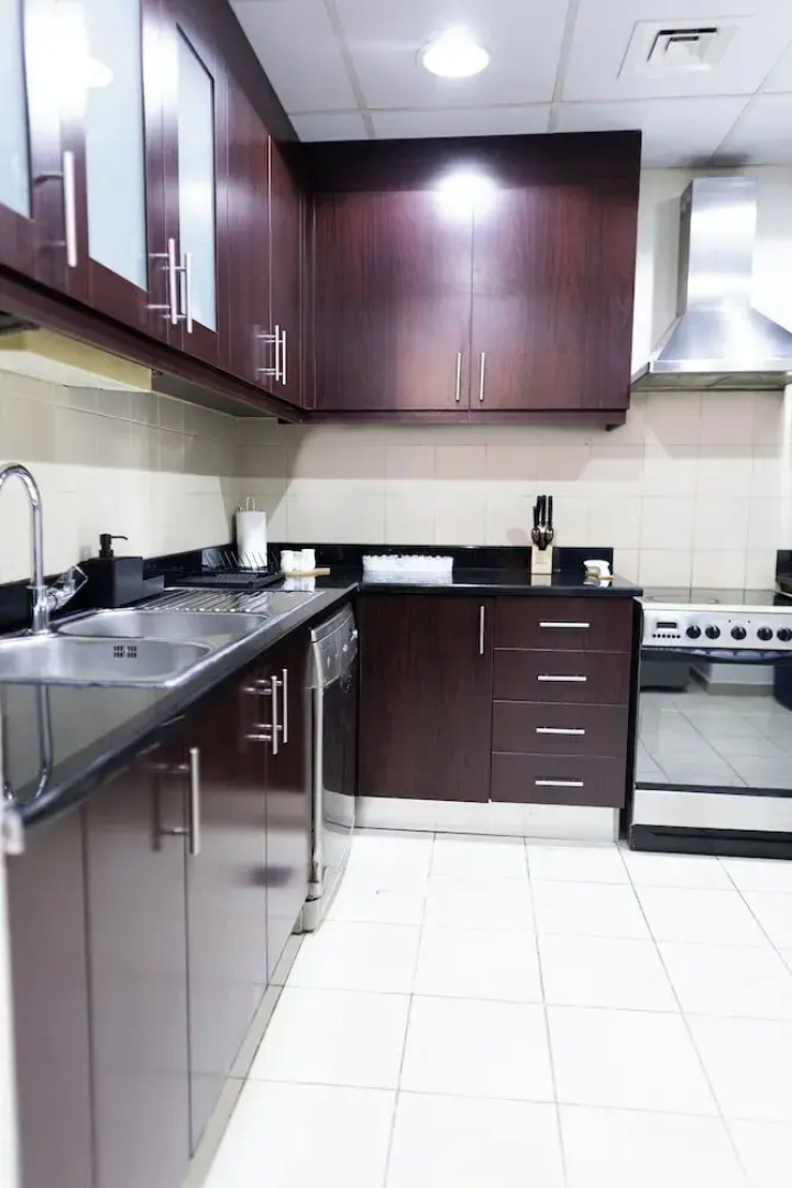 HAPPY SEASON I Amwaj apartment