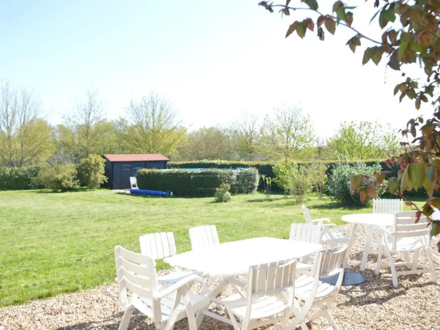 Snug Holiday Home In Chambourg-Sur-Indre With Pool