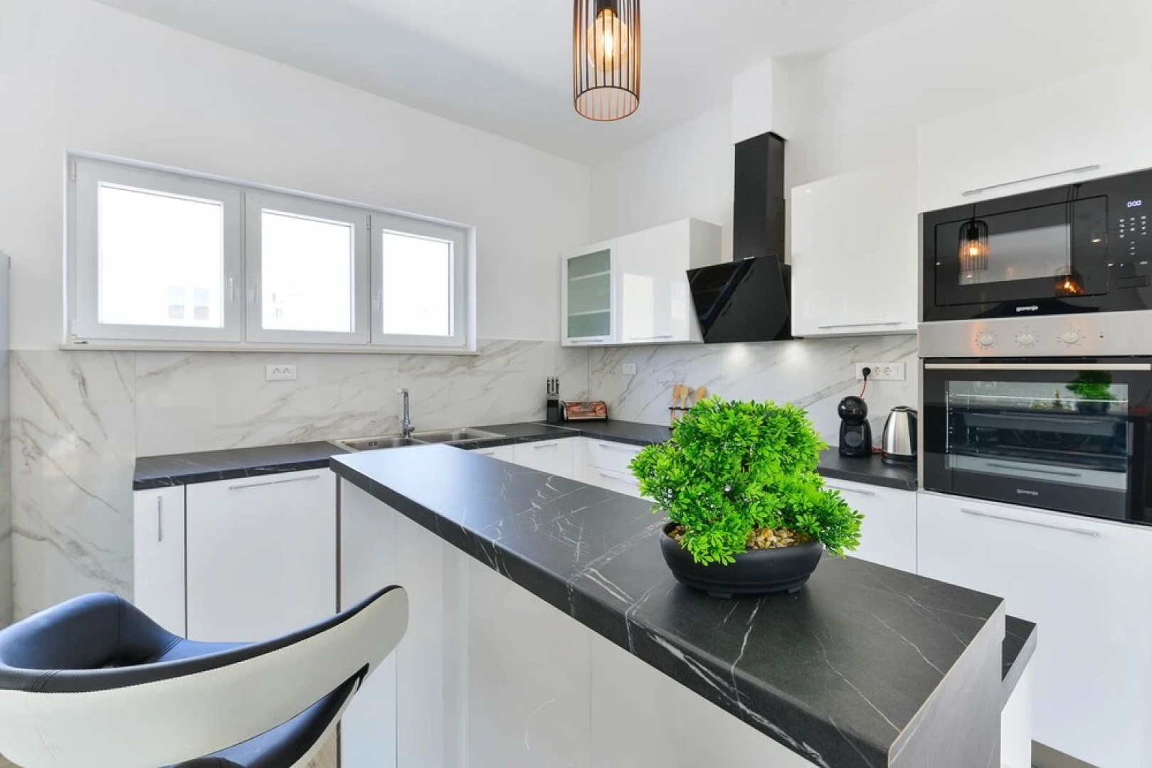 Modern & spacious villa with pool AE1445