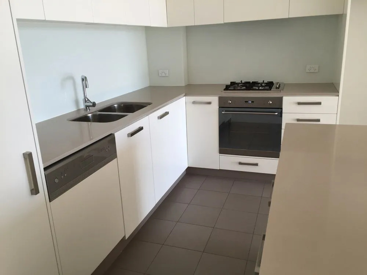 Wyndel Apartments - Herbert