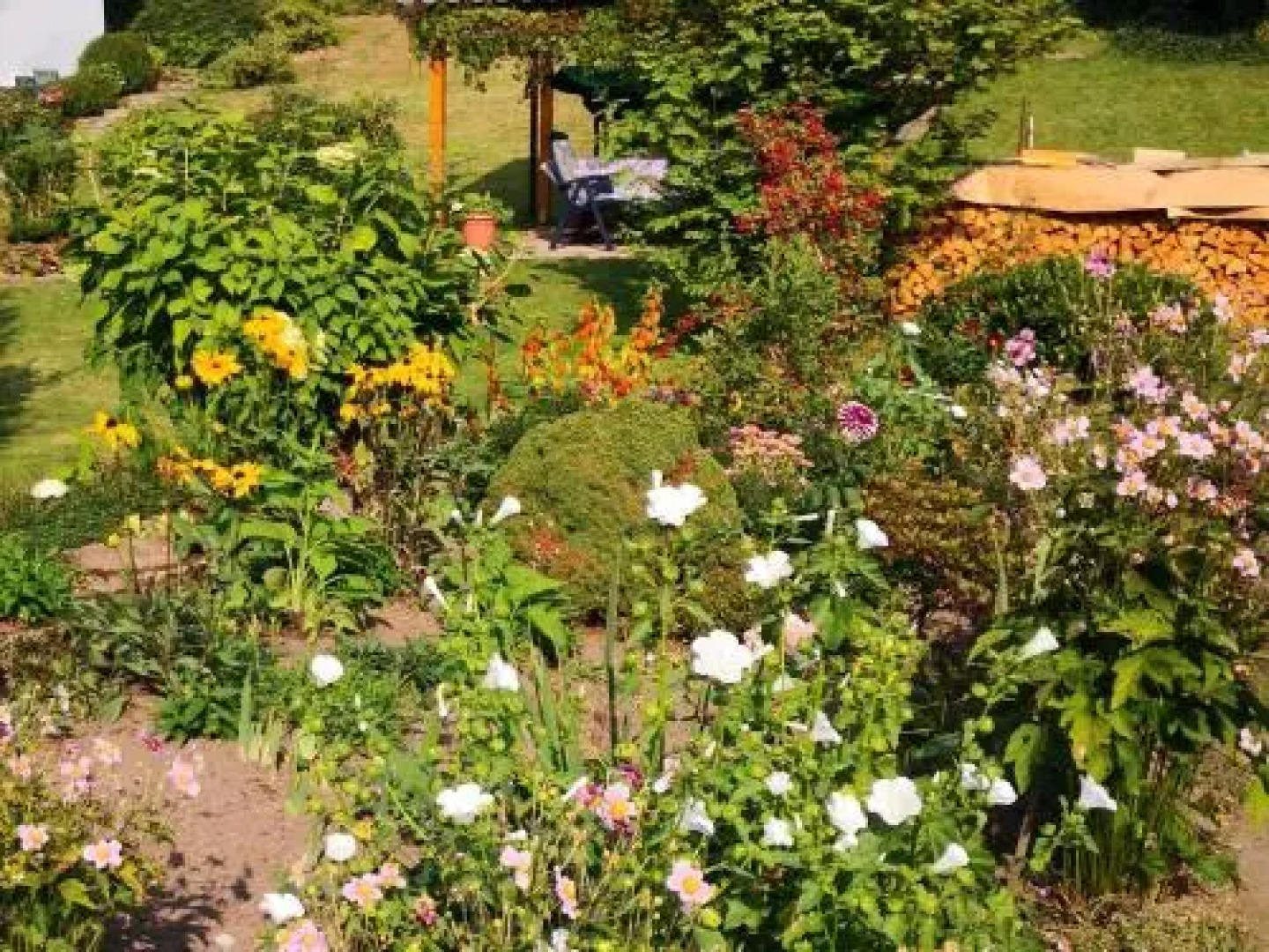 Modern Holiday Home in Hinternah with Forest Nearby