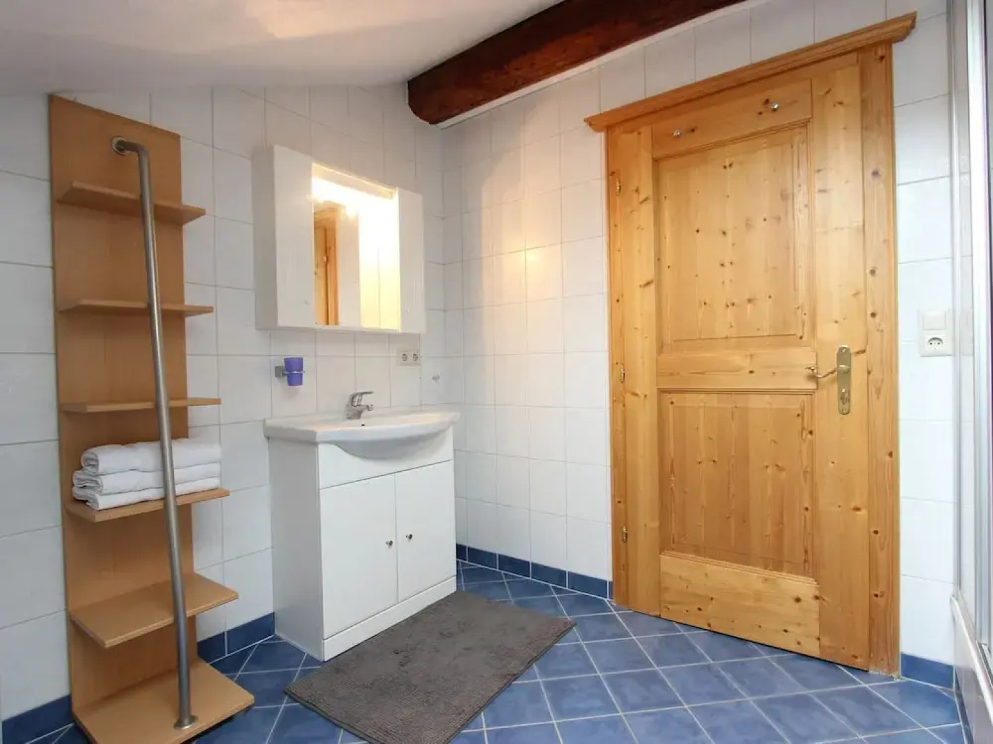 Rustic Holiday Home near Ski Area in Hopfgarten im Brixental